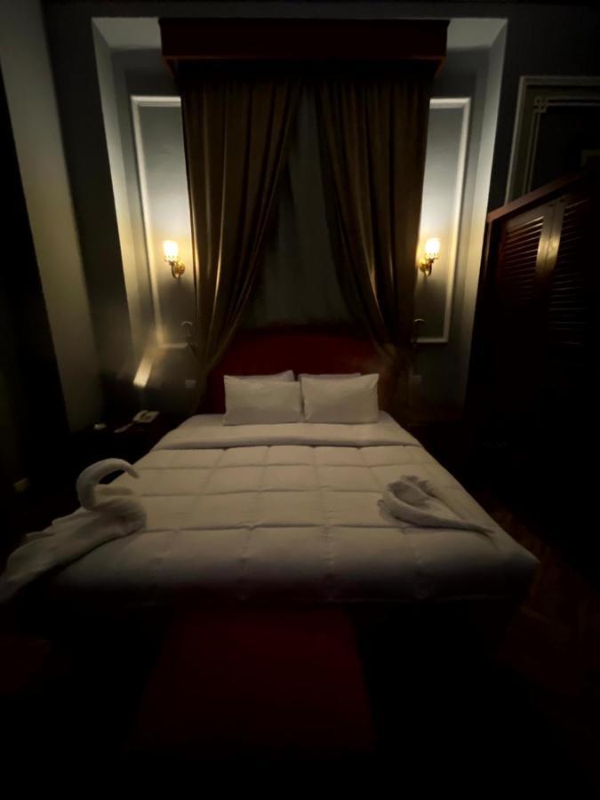 Cosmopolitan Hotel